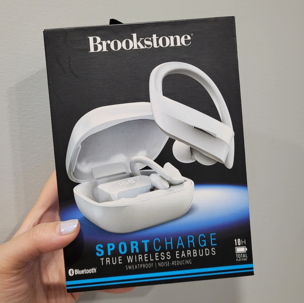 NEW Brookstone Sportcharge True Wireless Earbuds